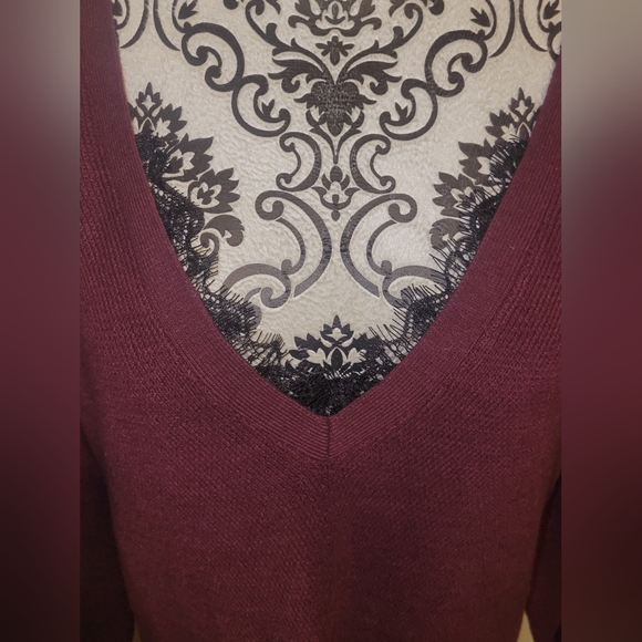 Torrid Long Sleeve Lace Trim V-Neck Tunic Sweater Sz 1/1X New With Tag - Picture 2 of 11